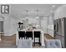 21267 Adams CRESCENT - 23