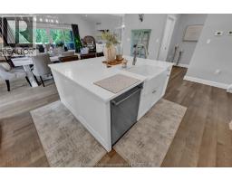 21267 Adams CRESCENT - 24