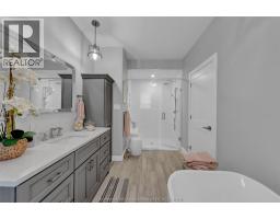 21267 Adams CRESCENT - 40