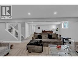 21267 Adams CRESCENT - 42