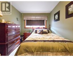 211 Faubert DRIVE - 33