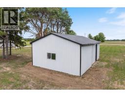 5583 Carriage ROAD - 40