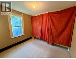 37 Foster STREET - 12