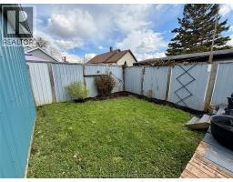 37 Foster STREET - 24
