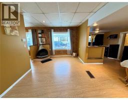 37 Foster STREET - 5