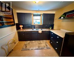 37 Foster STREET - 8