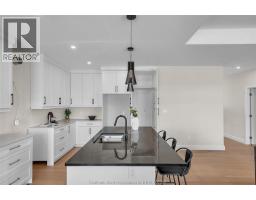 211 Rosewood CRESCENT - 27