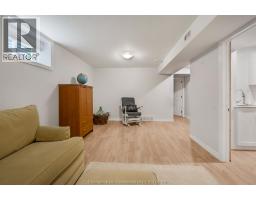 34 Queensway DRIVE - 34