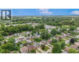 34 Queensway DRIVE - 5