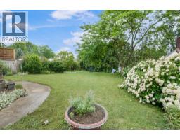 34 Queensway DRIVE - 7