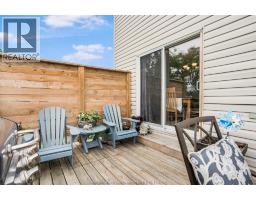 34 Queensway DRIVE - 9