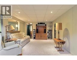 90 Coverdale STREET - 24