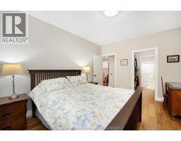 4 JONATHAN STREET - 18