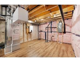 4 JONATHAN STREET - 24
