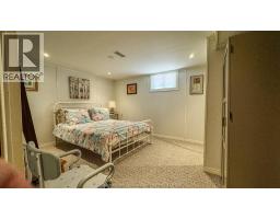 94 Stanley BOULEVARD - 22