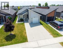 105 Moonstone CRESCENT - 1