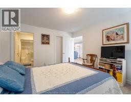 105 Moonstone CRESCENT - 25
