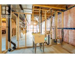 105 Moonstone CRESCENT - 42