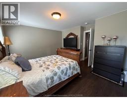 15 LISGAR STREET - 13
