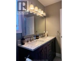 15 LISGAR STREET - 14