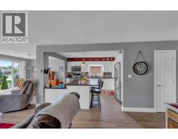 28 Campbell STREET - 12