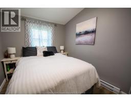 42 Wellington STREET - 22