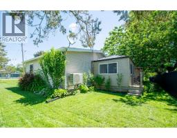 42 Wellington STREET - 33