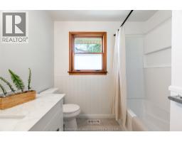140 Gregory DRIVE East - 21