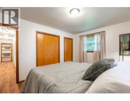 140 Gregory DRIVE East - 24