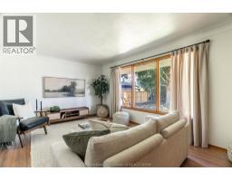 140 Gregory DRIVE East - 9