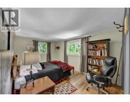 472 SYDENHAM STREET - 36