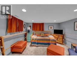 472 SYDENHAM STREET - 42