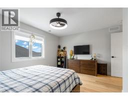 42 ROSEWOOD CRESCENT - 29