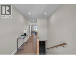 207 Rosewood CRESCENT - 9