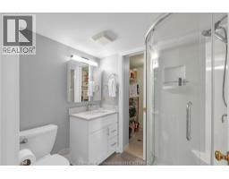10 Van Allen AVENUE UnitNo. 1001 - 15