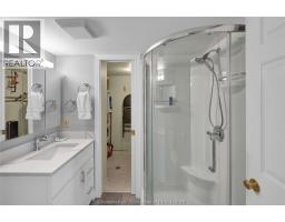 10 Van Allen AVENUE UnitNo. 1001 - 16