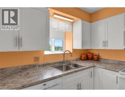 10 Van Allen AVENUE UnitNo. 1001 - 41