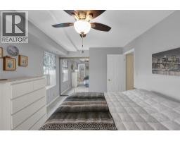 10 Van Allen AVENUE UnitNo. 1001 - 7