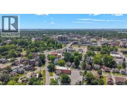 97 VICTORIA AVENUE - 37