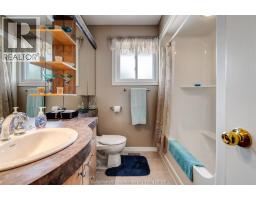 175 Sylvester DRIVE - 18
