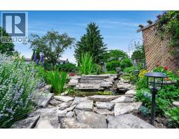 175 Sylvester DRIVE - 32