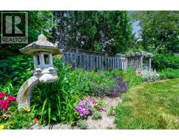 175 Sylvester DRIVE - 35