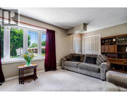 175 Sylvester DRIVE - 6
