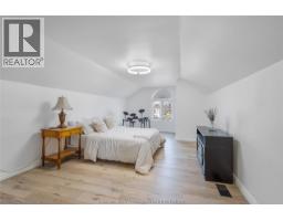 76 PAMELA CRESCENT - 27