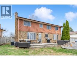 76 PAMELA CRESCENT - 38