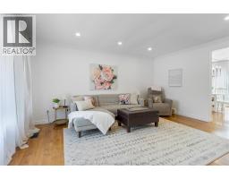 76 PAMELA CRESCENT - 8