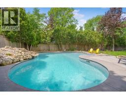 74 UNIVERSITY DRIVE - 36