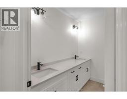 8 Cornerstone PLACE - 25