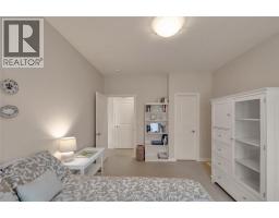 6 Caleb COURT - 13