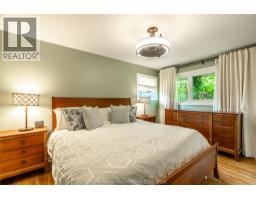 431 Victoria AVENUE - 11